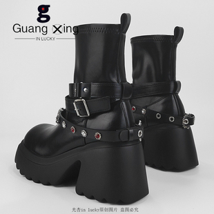 光杏原创8CM厚底短靴女2025秋冬水钻弹力靴小个子增高松糕瘦瘦靴