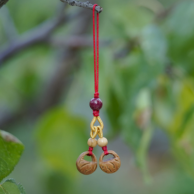 龙纹桃核手机链挂件秦岭野生随身护婴儿童宝宝红绳平安吓惊防挂饰