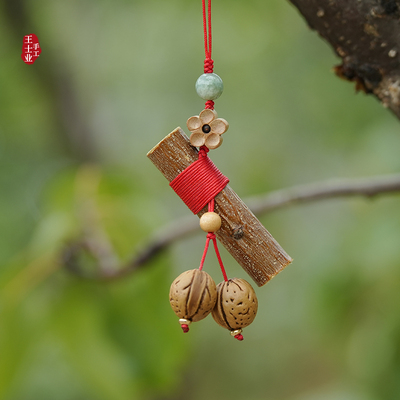 野生桃木棍桃核挂件外出红绳挂件