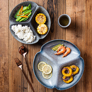 日式 陶瓷定量分隔儿一人食三格餐具早餐家用盘子童分格减脂餐盘分