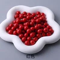 Красный, около 9 штук на 10г.