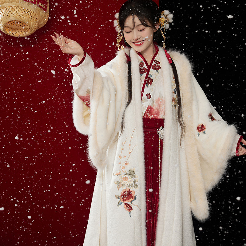 七月夕原创汉服红炉映雪交领飞机袖短衫绣花呢子宋褙子破裙秋冬_虎窝淘