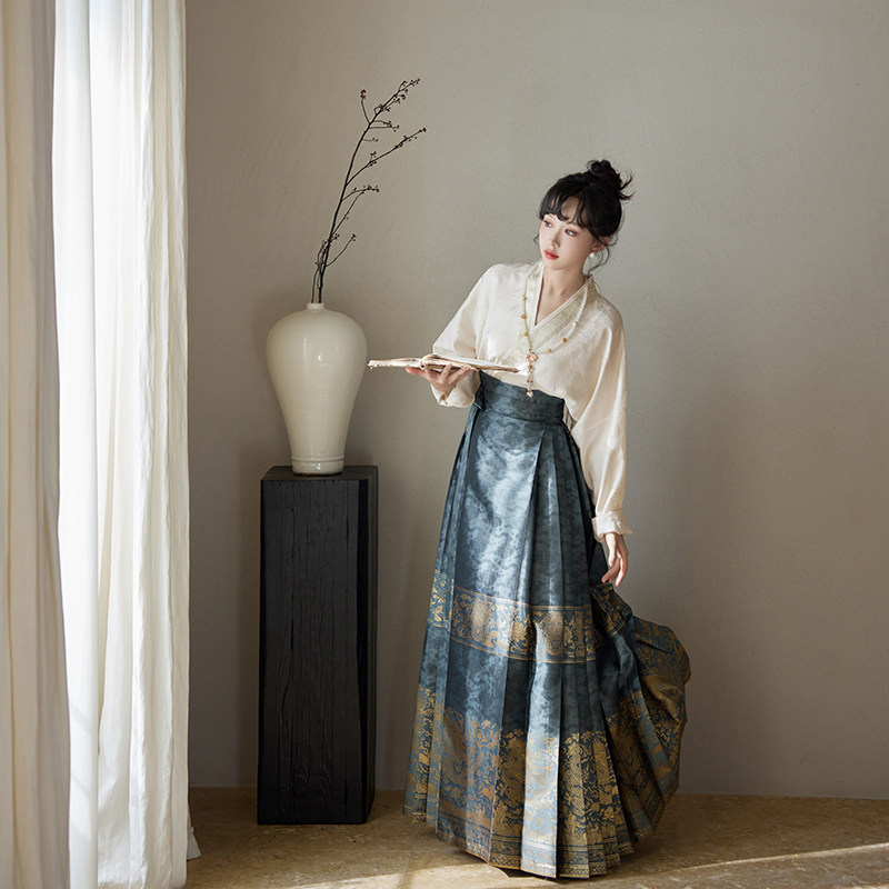 七月夕原创汉服 云升荣华 明制多色马面裙秋冬日常国风百搭通勤女怎么样,好用不?