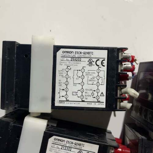 可维修进口欧姆龙E5CN-Q2HBTC温控器，成色如图 拆议价