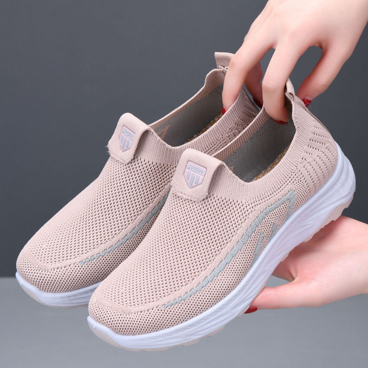 老北京布鞋女款透气网面中老年舒适妈妈鞋防滑软底不累脚平底单鞋