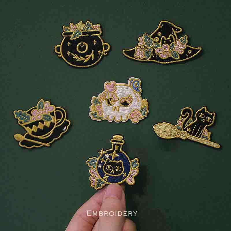 骑扫把的魔法女巫 黑金古典刺绣布贴DIY手账贴衣服贴猫咪刺绣贴,居家布艺,布贴,淘宝优惠券,粉丝福利购,淘宝优惠卷