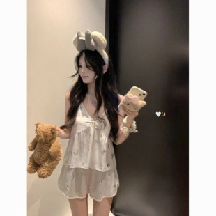 两件套甜美少女印花家居服套装 冰丝睡衣女夏天薄款 纯欲风吊带短裤