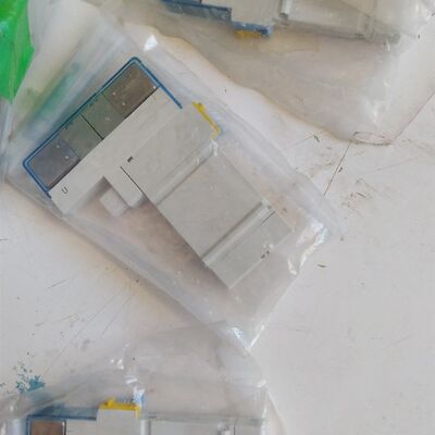 SY3A00H-5UF1原y装SMC电磁阀原包装未拆封现货