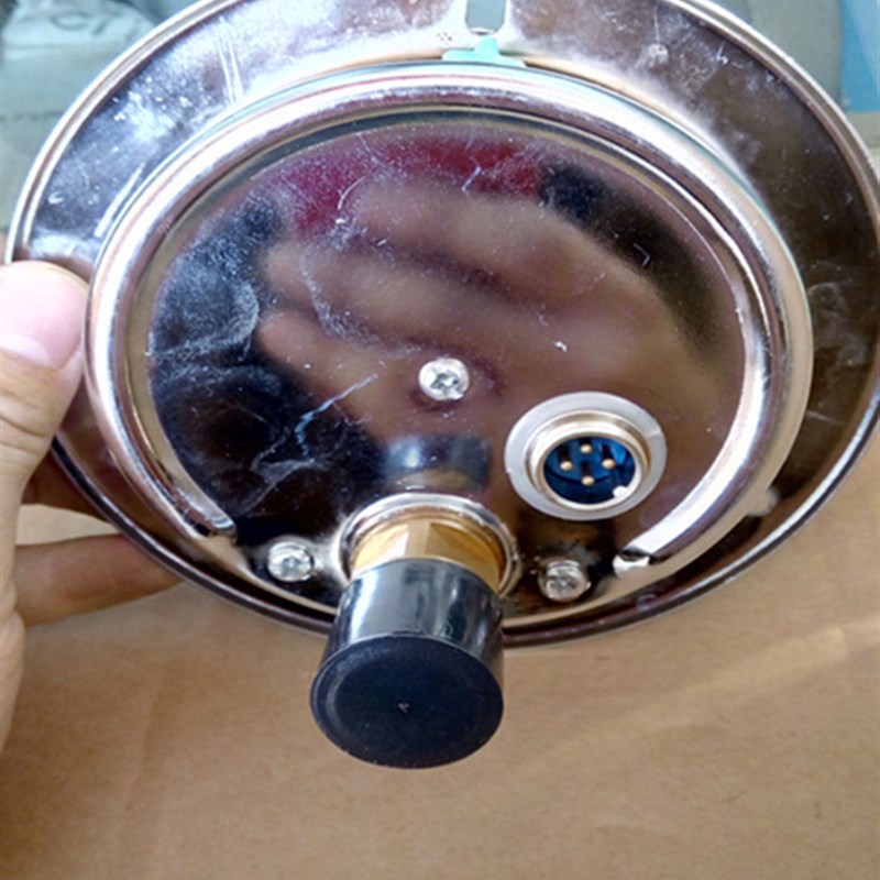 YTNX100ZT轴向耐震p电接点压力表0.6,1,1.6,2.5等MPA青岛冠力特种