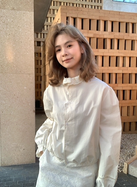 26年早春！【Hers】法式复古宫廷贵气蕾丝拼接小花苞小衫女80278