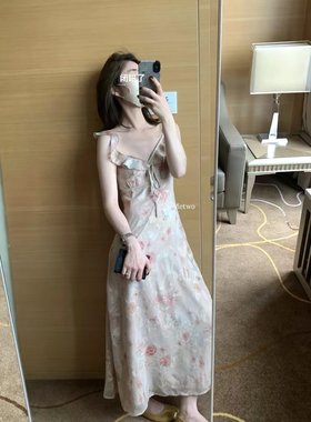 METWO 20609提花工艺碎花连衣裙女2025新款超美法式收腰度假裙