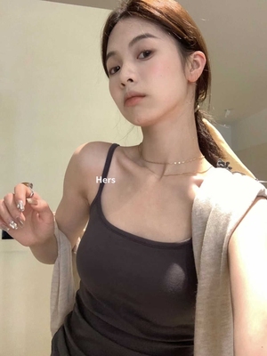 METWO 爆款延续～带Bra磨毛背心（百搭好穿)超模平口内搭吊带8223