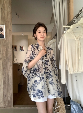 METWO hers法式复古碎花显贵慵懒风假系带小衫女夏季衬衫20655