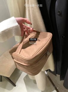 METWO 适合秋冬的一只 羊皮纹化妆包#高级感大容量旅行便捷收纳包