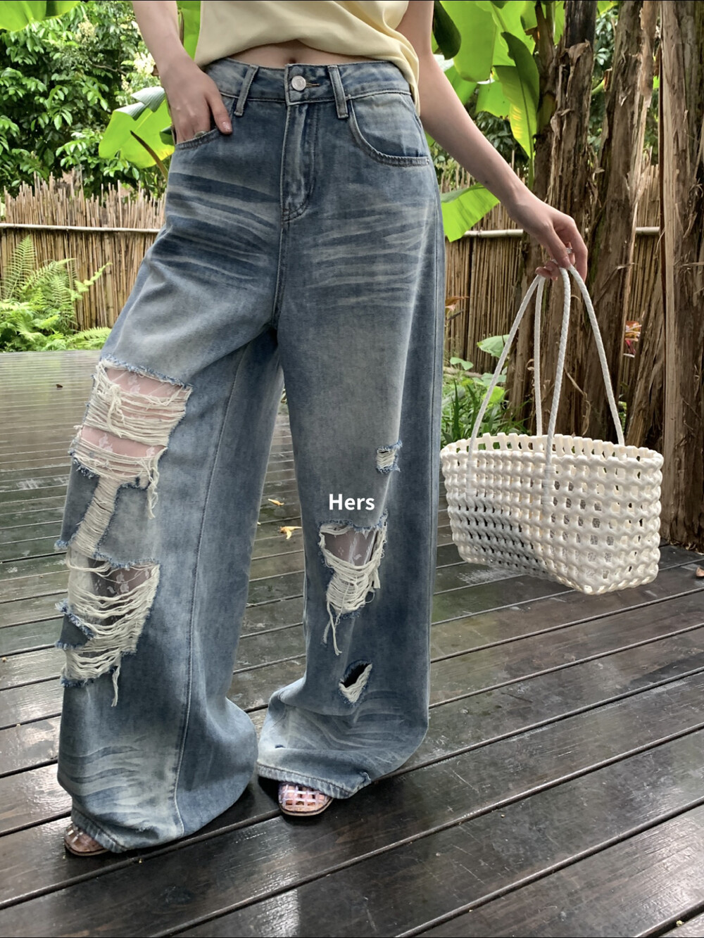 街头随性痞痞调性破洞牛仔裤女