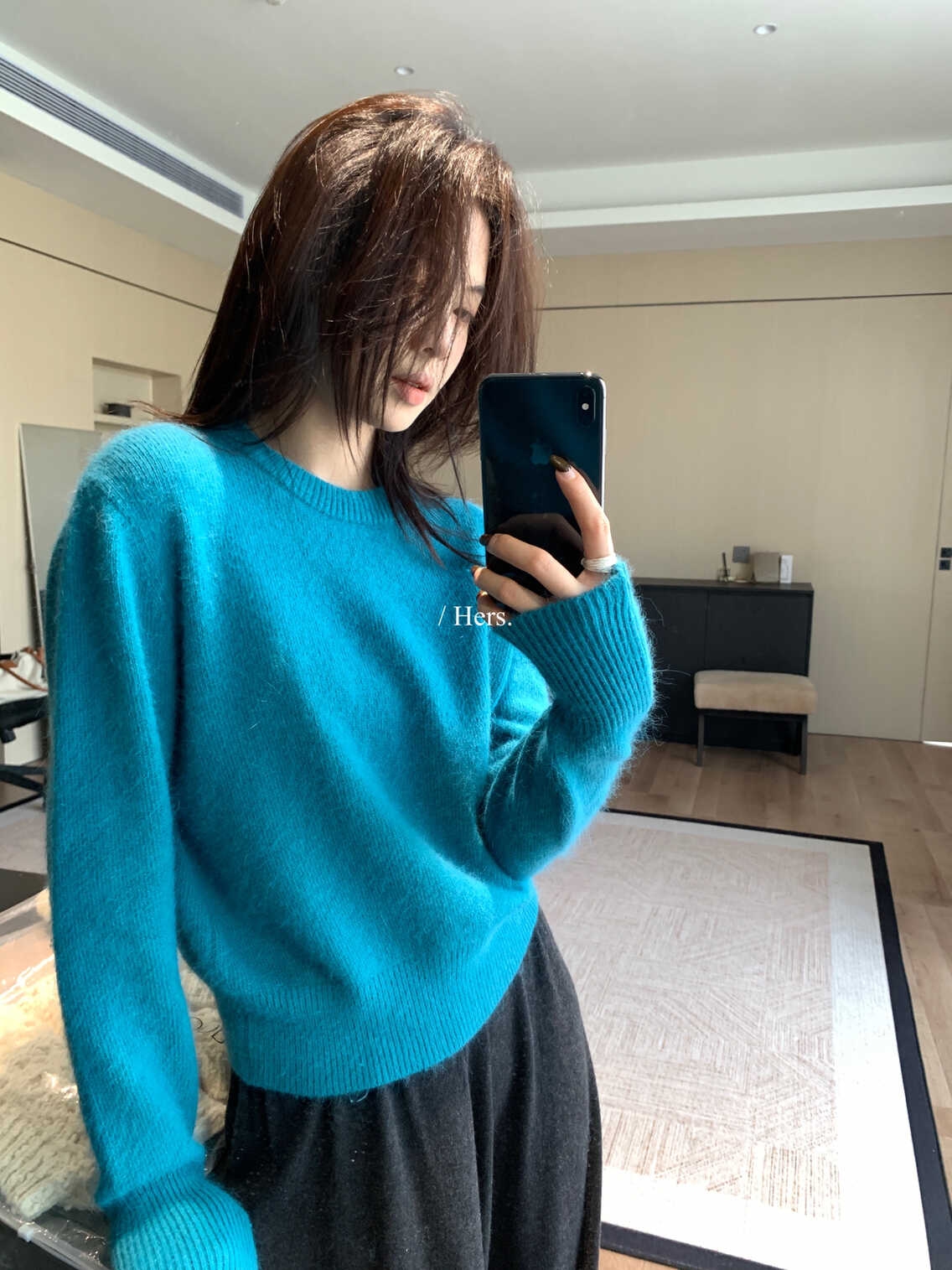 一勺甜 hers秋上新!韩标简约百搭通勤纯色圆领套头毛衣女92407