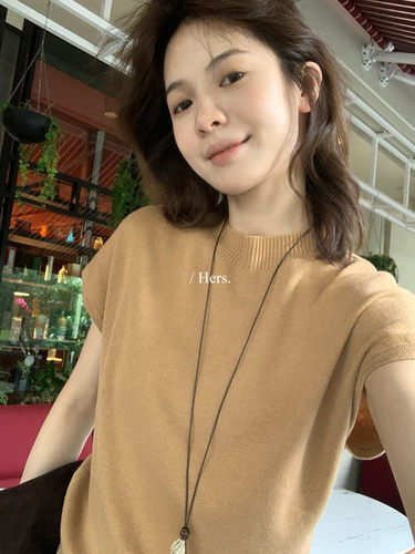Hers后背小设计点气质针织衫