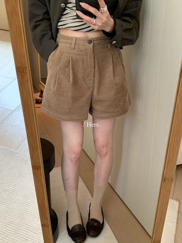 Hers复古灯芯绒阔腿高腰短裤女