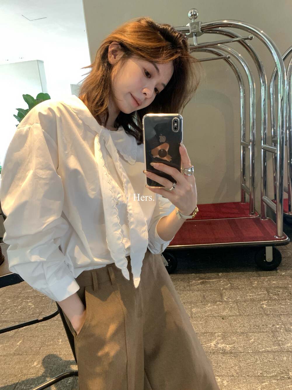 Hers韩系娃娃领精致蝴蝶结小衫女