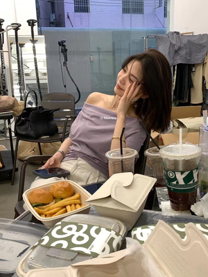 METWO紫色捏着上衣一字肩短袖女 夏季新款不规则法式休闲T恤9444