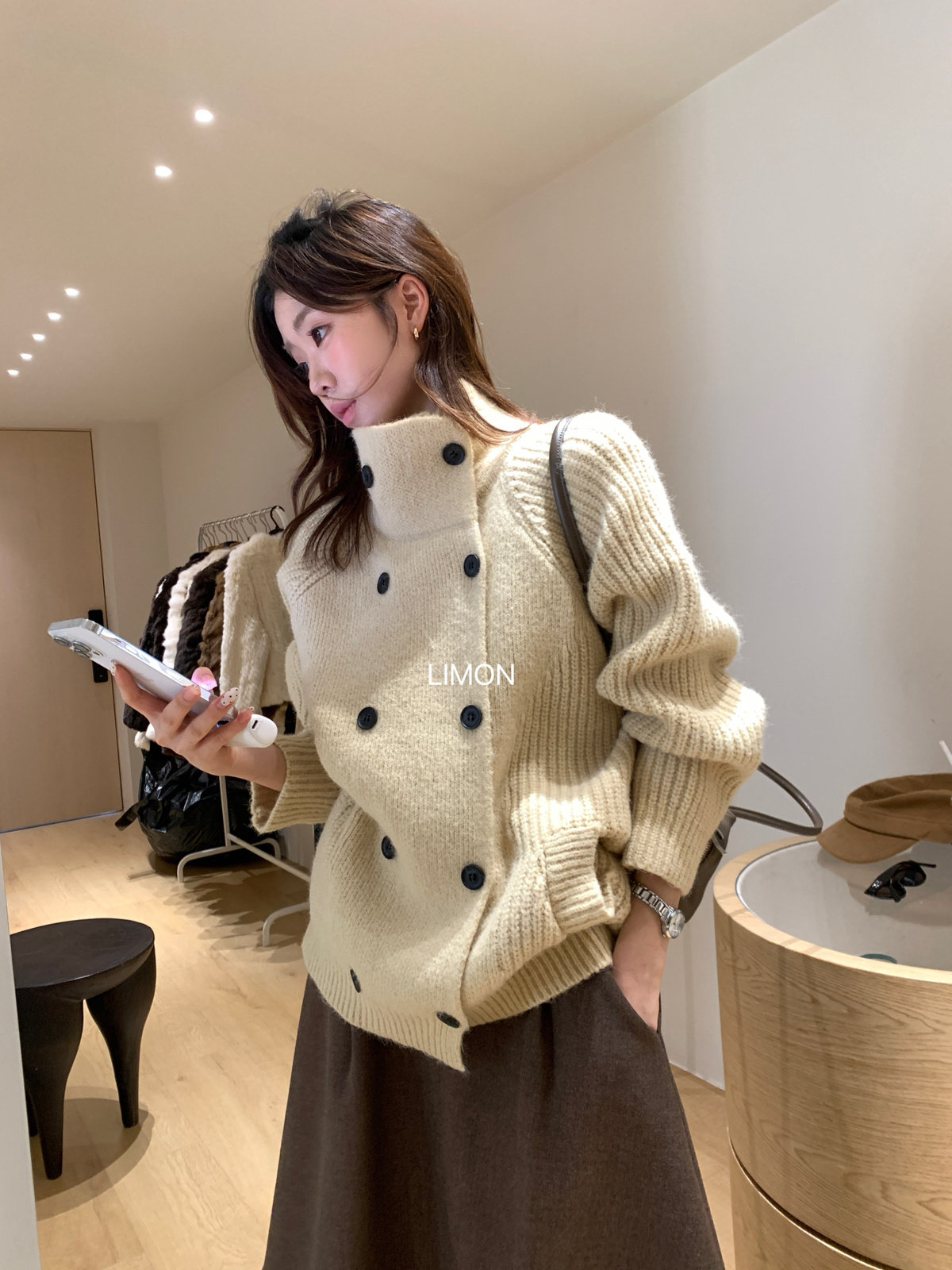 LIMON双排扣宽松时髦开衫毛衣女