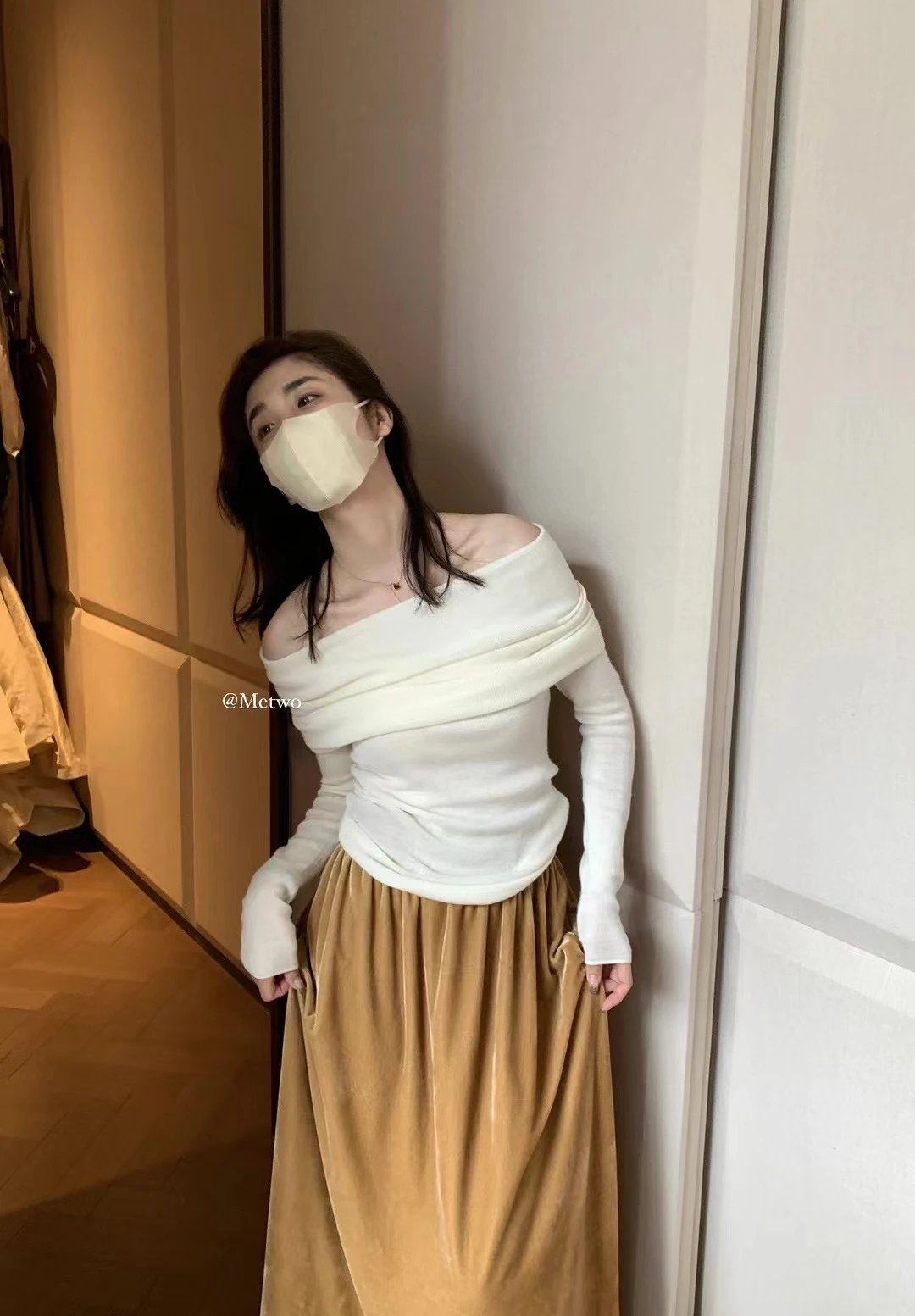 METWO羊毛混纺白色一字肩针织衫女2150秋季薄款新款小衫修身上衣,女装/女士精品,毛针织衫,淘宝优惠券,粉丝福利购,淘宝优惠卷