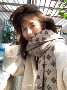 METWO 冬季格子复古围巾 韩版氛围感毛线菱格保暖针织围脖女