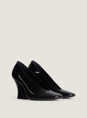 GIVENCHY 女士高跟鞋 BE4043E1K6001 AW2025 黑色 Sculpted Pump