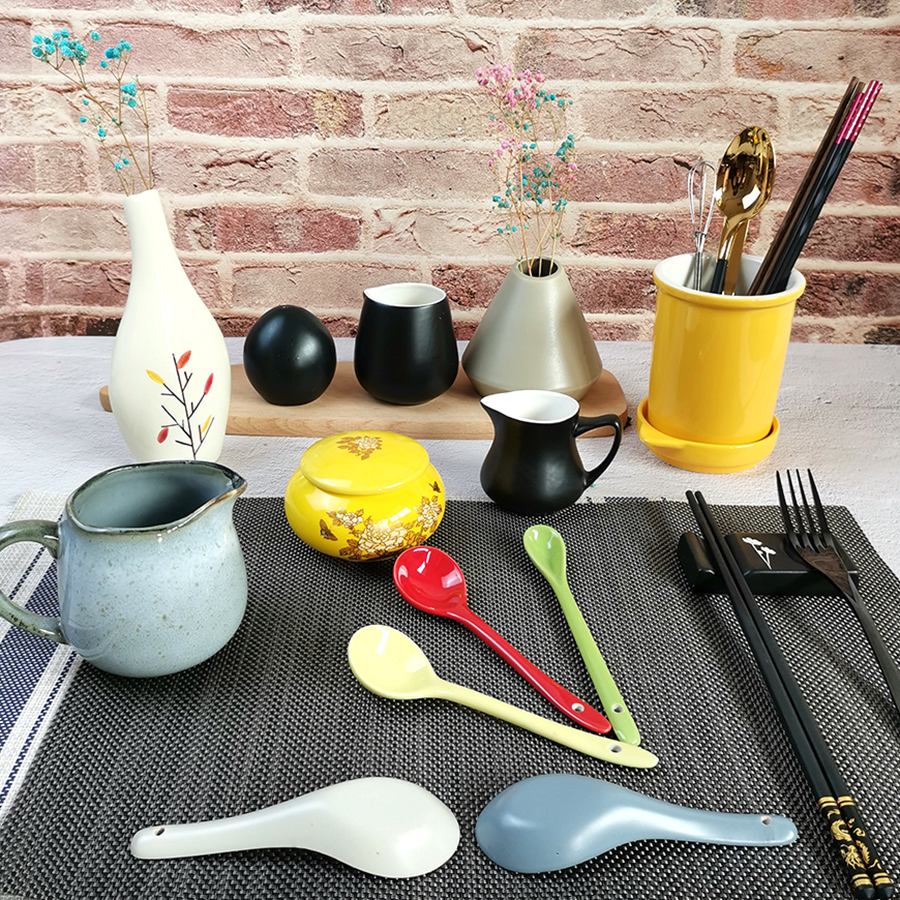 不锈钢刀叉勺子筷子西餐刀具套装厨房餐具配件陶瓷花瓶茶壶餐桌垫