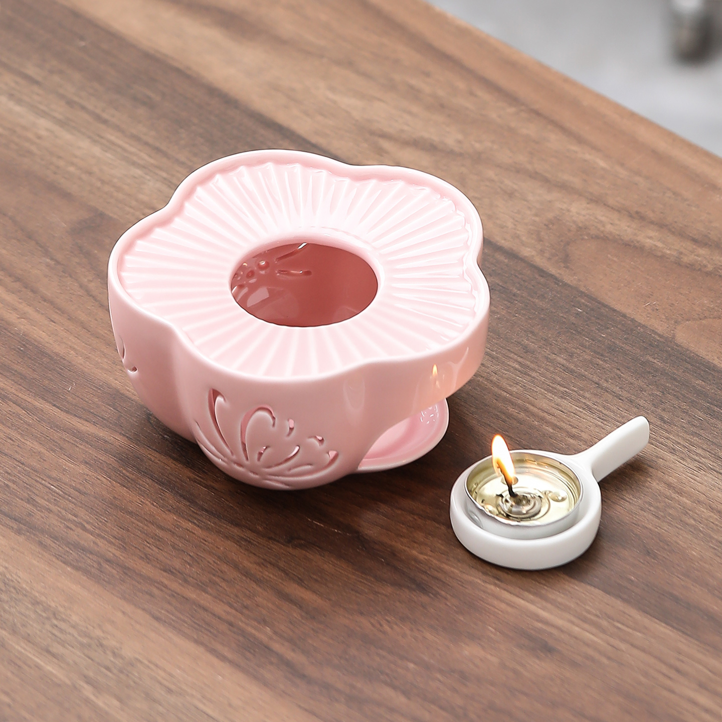 陶瓷茶道香炉镂空设计