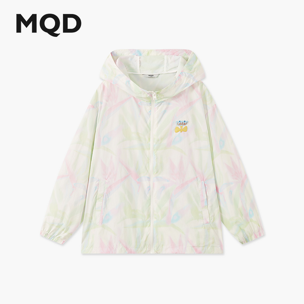 女大童夏季新品户外轻量化露营登山服连帽满版空调轻薄外套