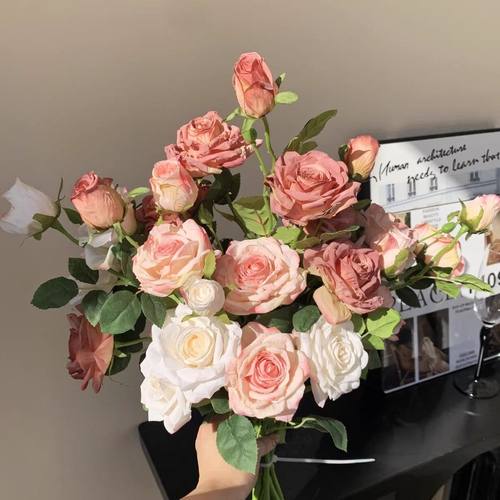 仿真花焦边玫瑰假花绢花摆件多头月季花花束高级感客厅摆件装饰品