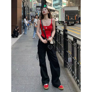 2024春夏新款辣妹针织无袖刺绣背心吊带设计感直筒工装裤两件套女