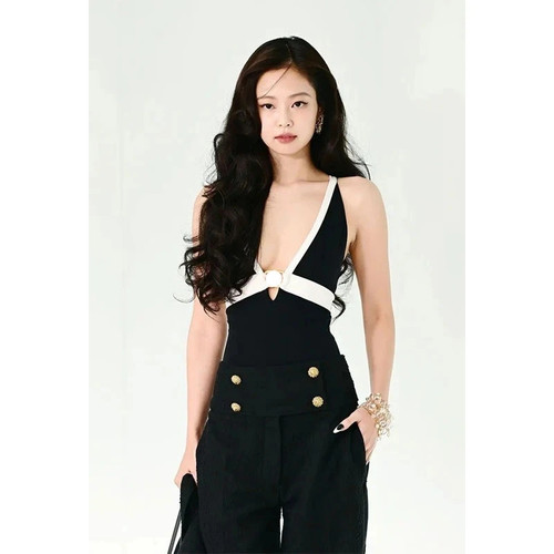 jennie同款 2026夏季新款小众性感深V领连体衣配垂感休闲裤套装 - 封面