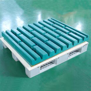 现货高锰铬钢鄂破齿板C160颚式破碎机活动颚板超耐磨矿山配件直销