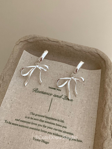 小众简约蝴蝶结耳钉高级感耳环女