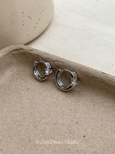 CuteDouu中古锆环小众高级感