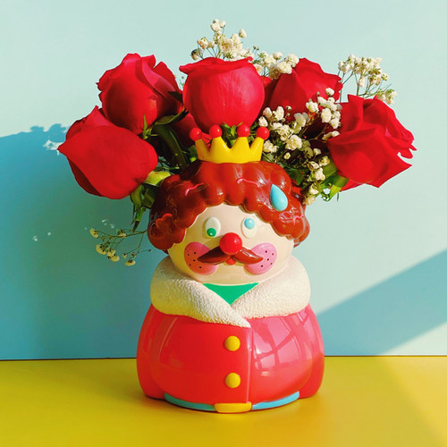 uodycoco原创小国王花瓶可爱卡通手绘设计创意花器插花容器