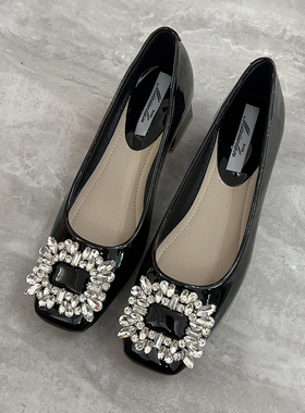 小香风方钻单鞋女秋粗跟2025新款春秋黑色浅口鞋子法式中跟高跟鞋