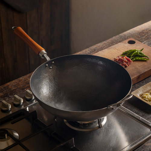 铁娃公社炒锅手工锻打涂层