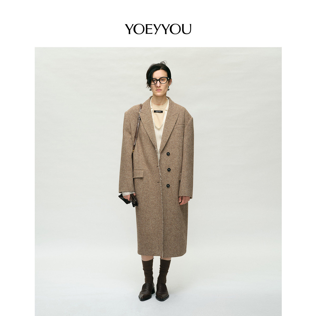 YOEYYOU极简宽肩中长外套24冬季新品设计师款经典翻领单排扣大衣