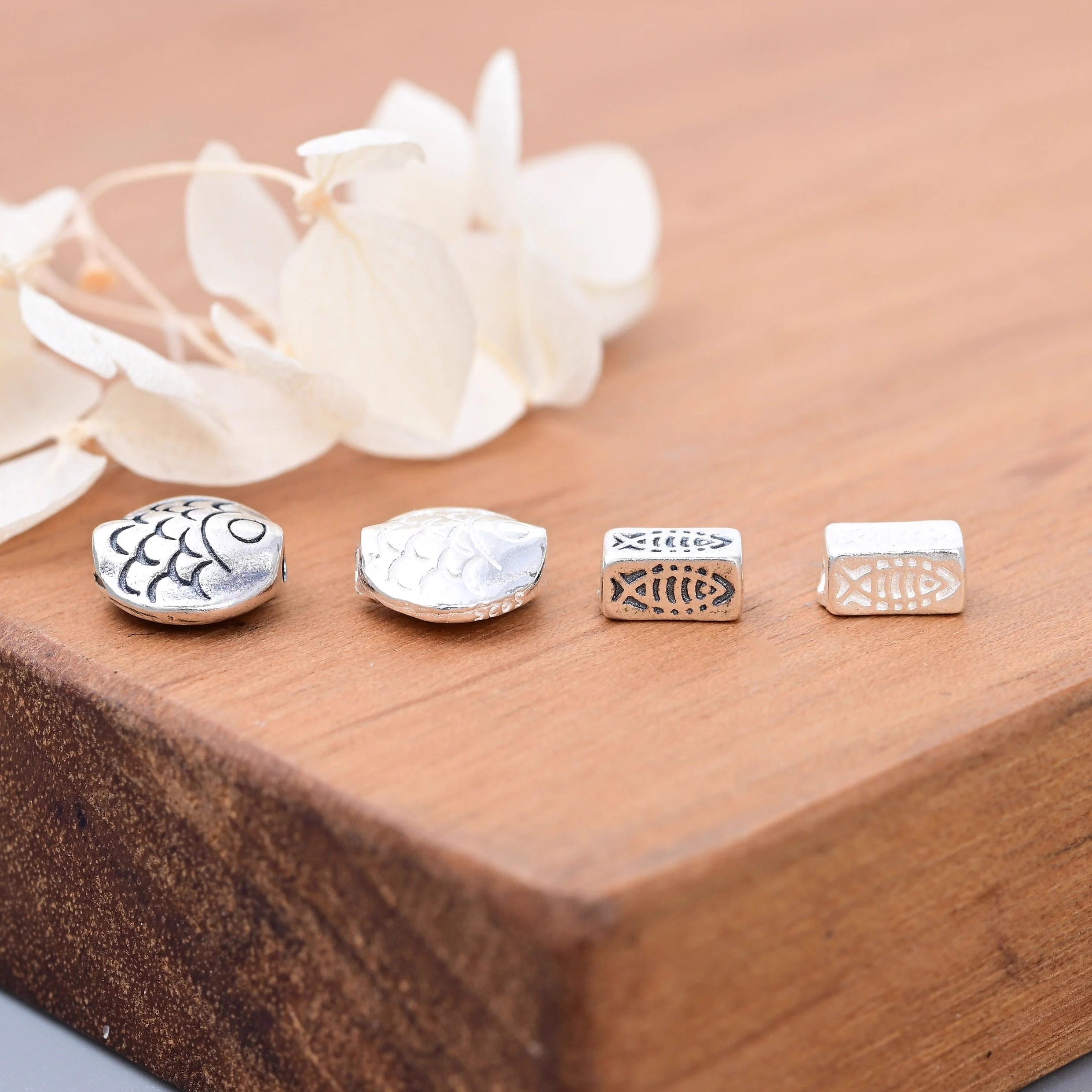 S925纯银扁圆方管小鱼隔珠 复古时尚穿孔散珠DIY手工串珠饰品配件,饰品/流行首饰/时尚饰品新,银饰配件,淘宝优惠券,粉丝福利购,淘宝优惠卷