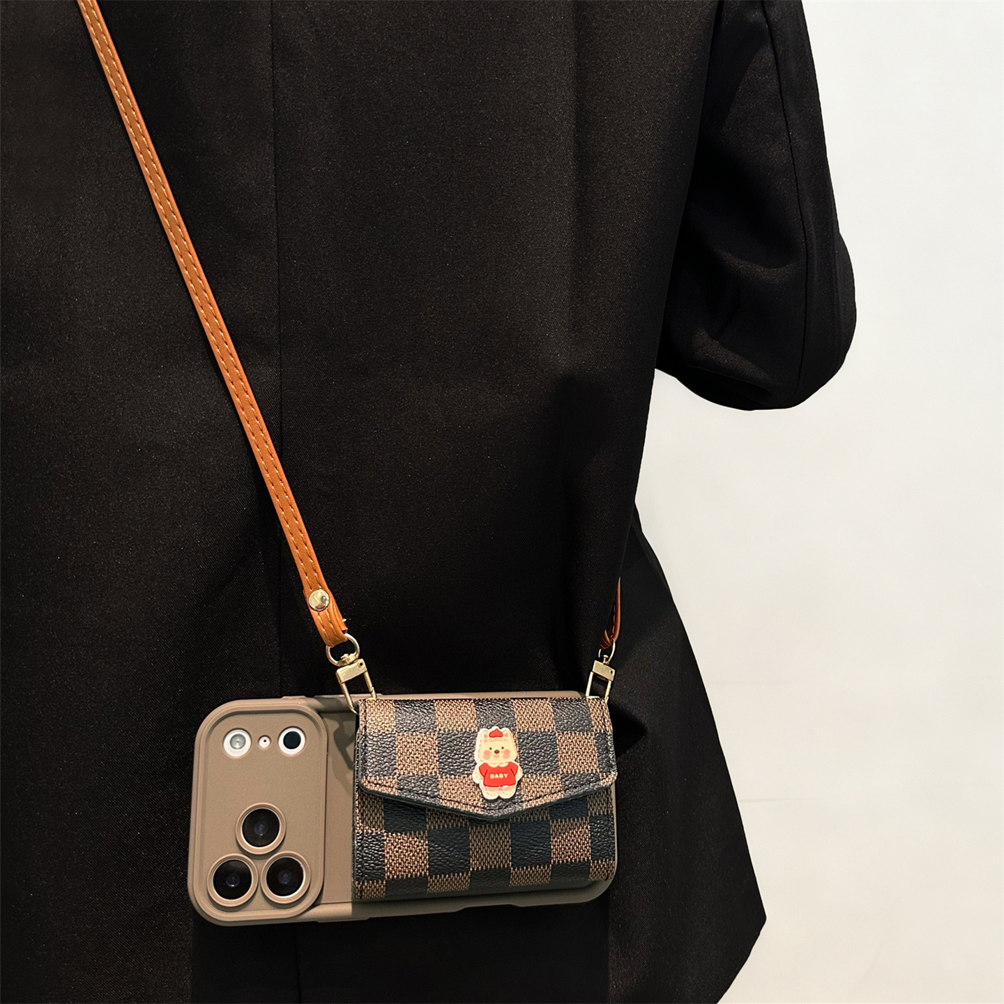 棕色方格小熊零钱卡包手机壳