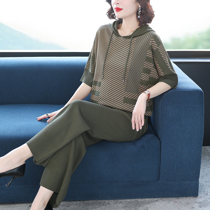 中年妈妈春装休闲运动服套装中年女卫衣贵夫人夏装洋气大码两件套