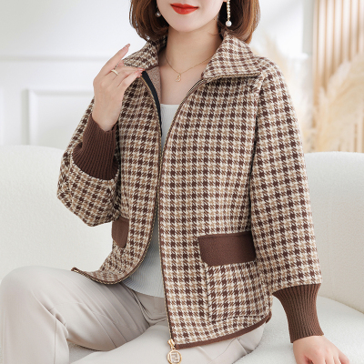 浅缕长袖针织衫宽松时尚