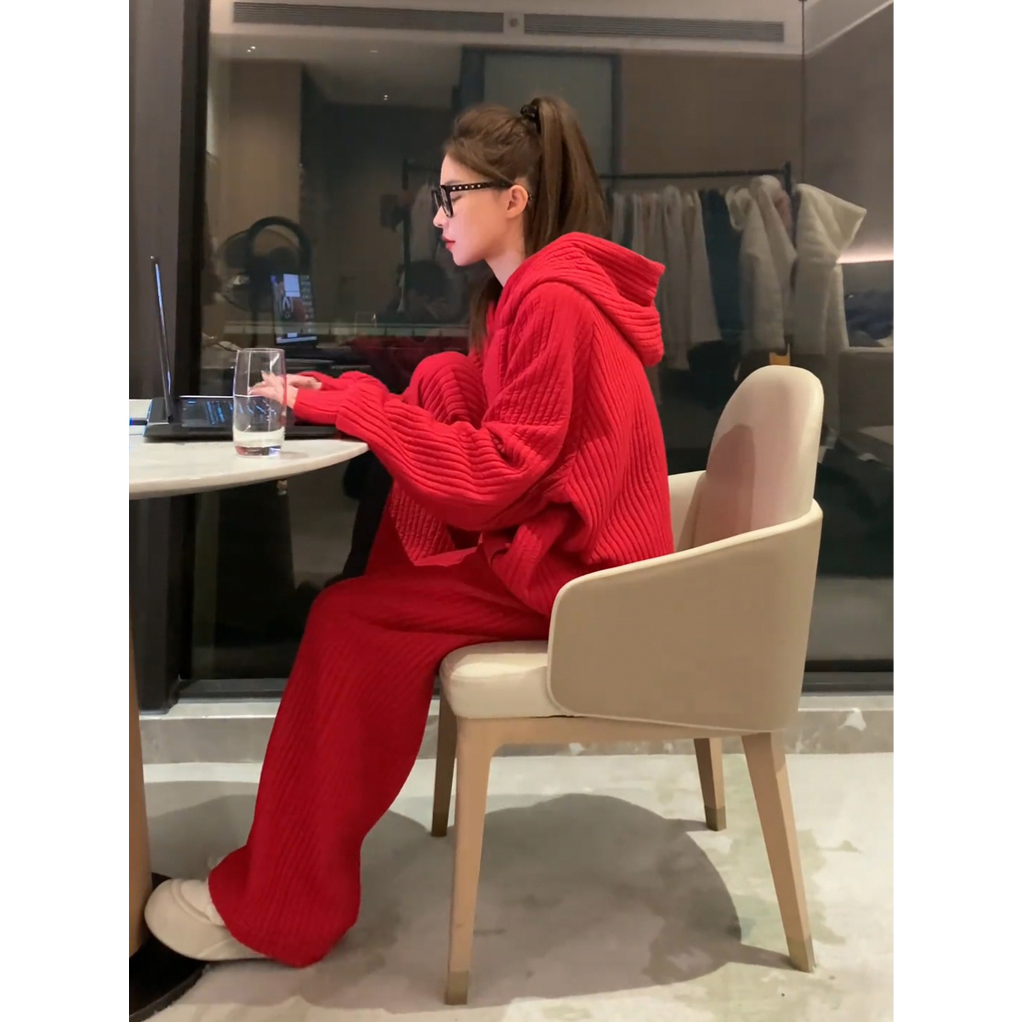 巨好看的棉服卫衣过年穿搭高级感