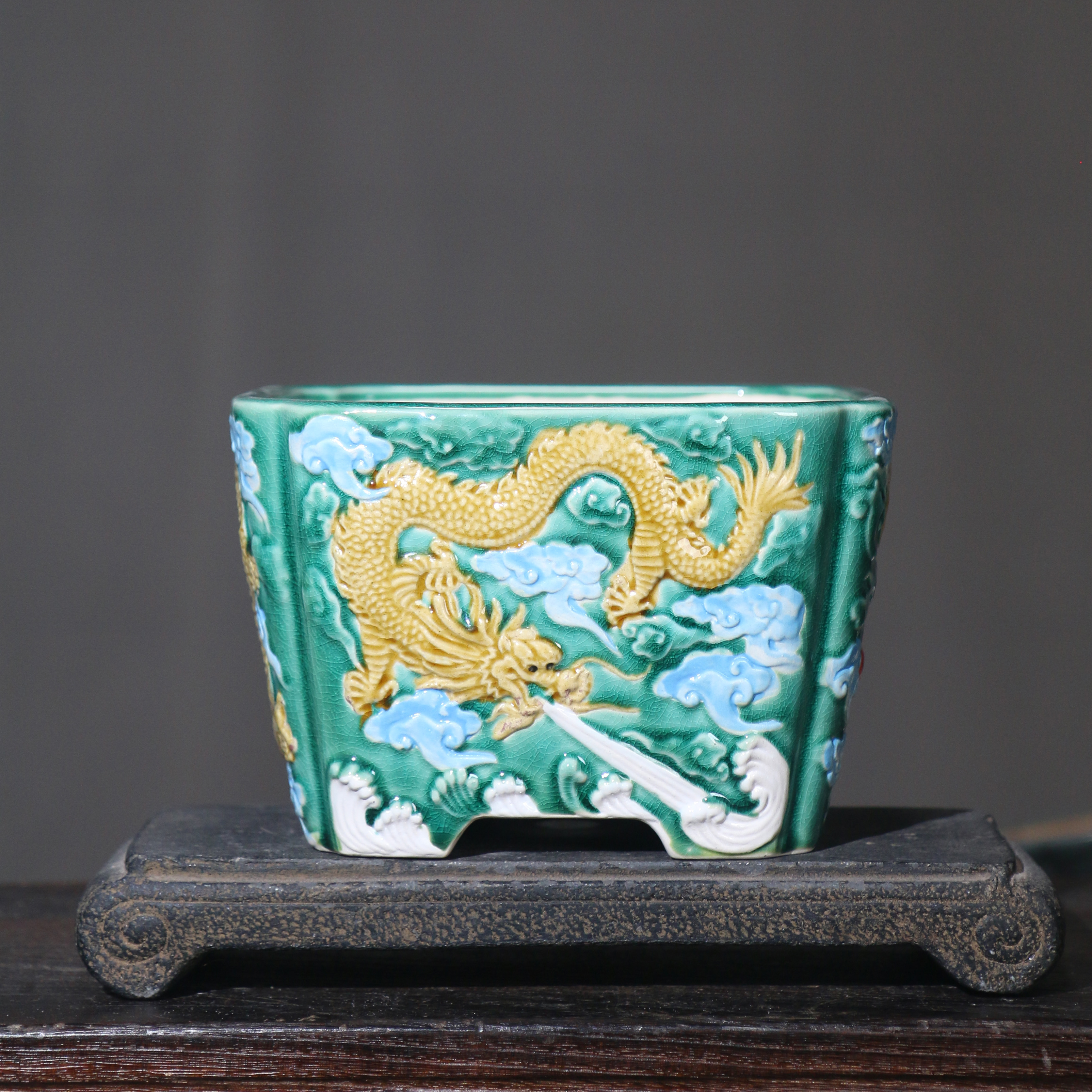 紫砂花盆正方形中国风浮雕