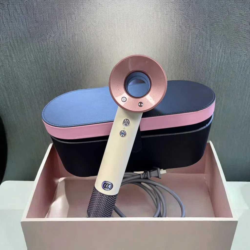 德国进口华强北某森专用款无叶高速电吹风筒护发大功率吹风机粉色
