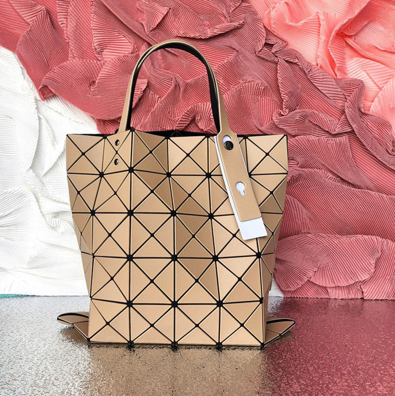 日本 lucent 6×6格哑光手提单肩托特包大容量购物袋高级感菱格包