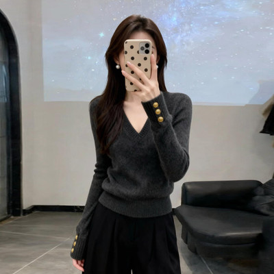 法式高级感灰色V领毛衣女